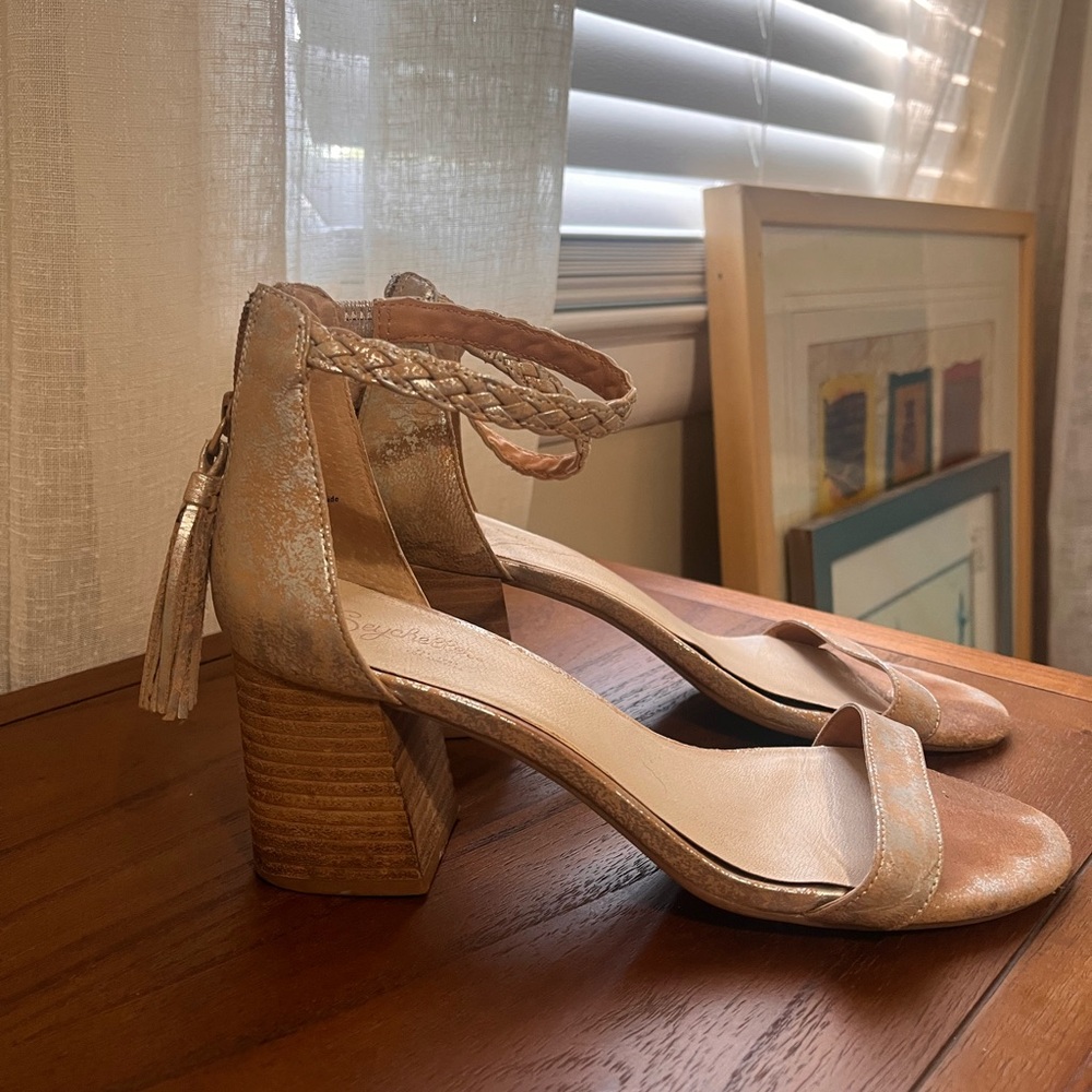 Seychelles Braided Ankle Strap Block Heel Sandals in Blush/Metallic